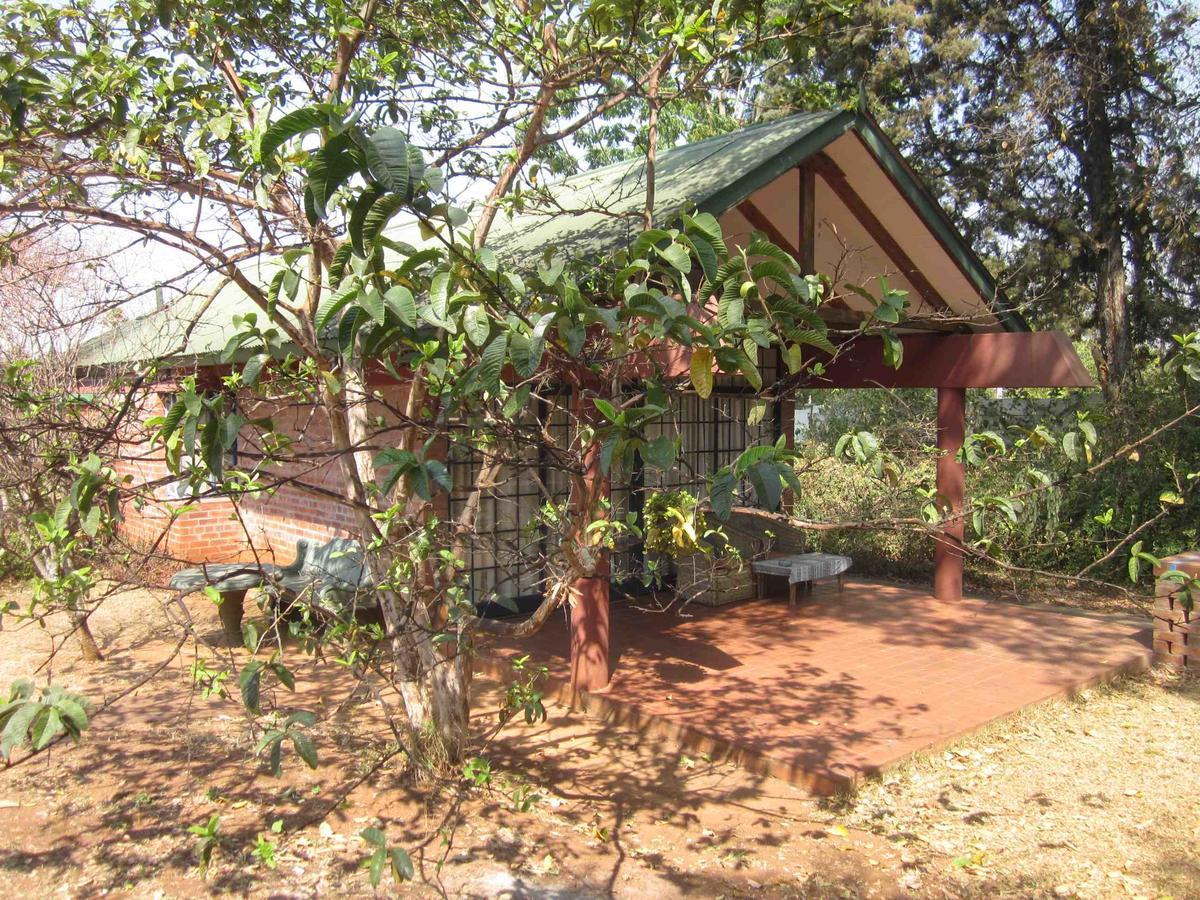 Weaver Cottages Harare Extérieur photo